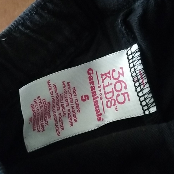 Shorts - Picture 2 of 3